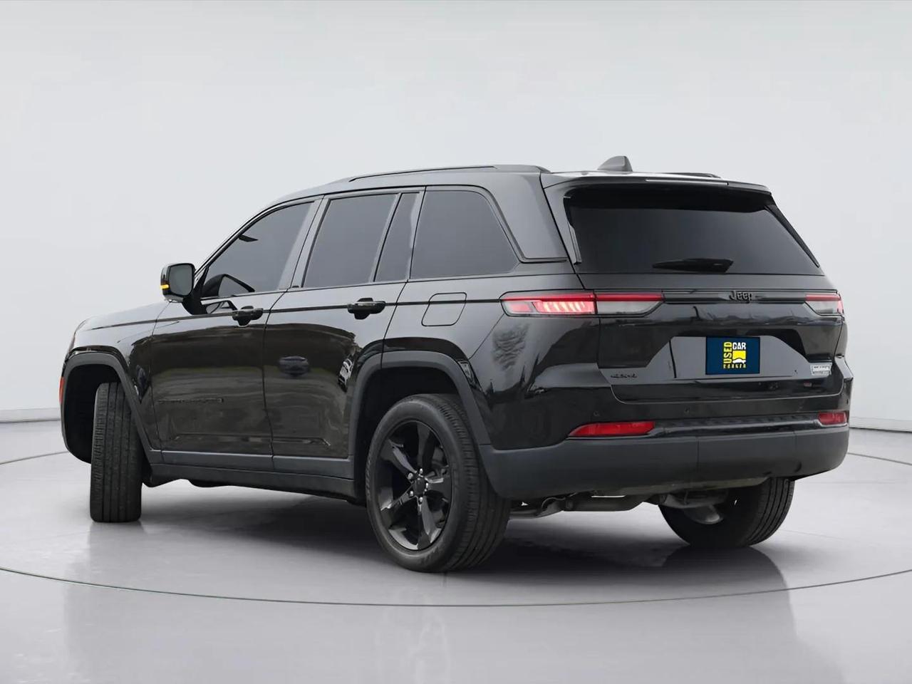 2025 Jeep Grand Cherokee Altitude Photo