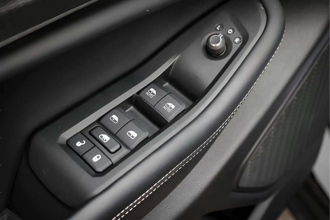 2025 Jeep Grand Cherokee Altitude Photo