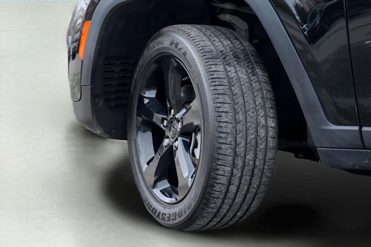 2025 Jeep Grand Cherokee Altitude - Trailer Tow - Sunroof - Blind Spot Photo
