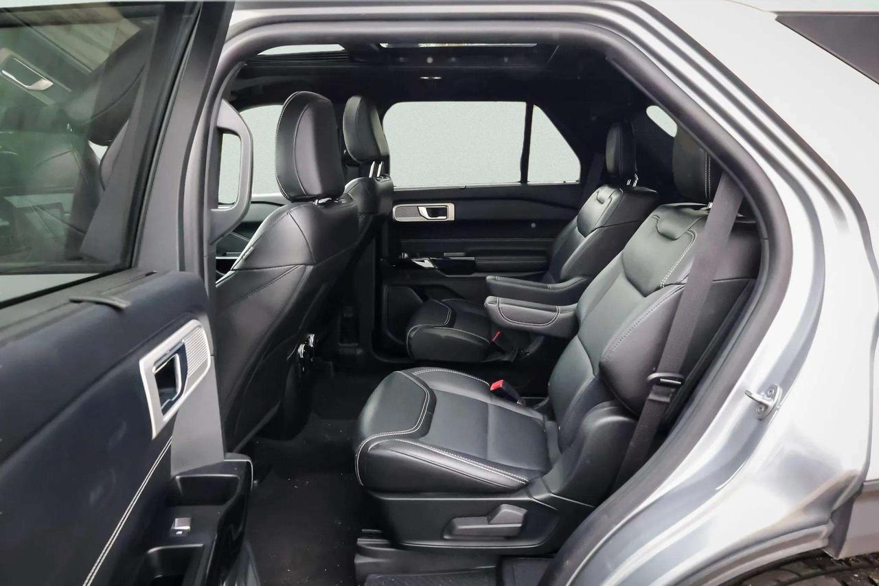 2022 Ford Explorer ST 3.0L ECOBOOST V6 4WD Photo