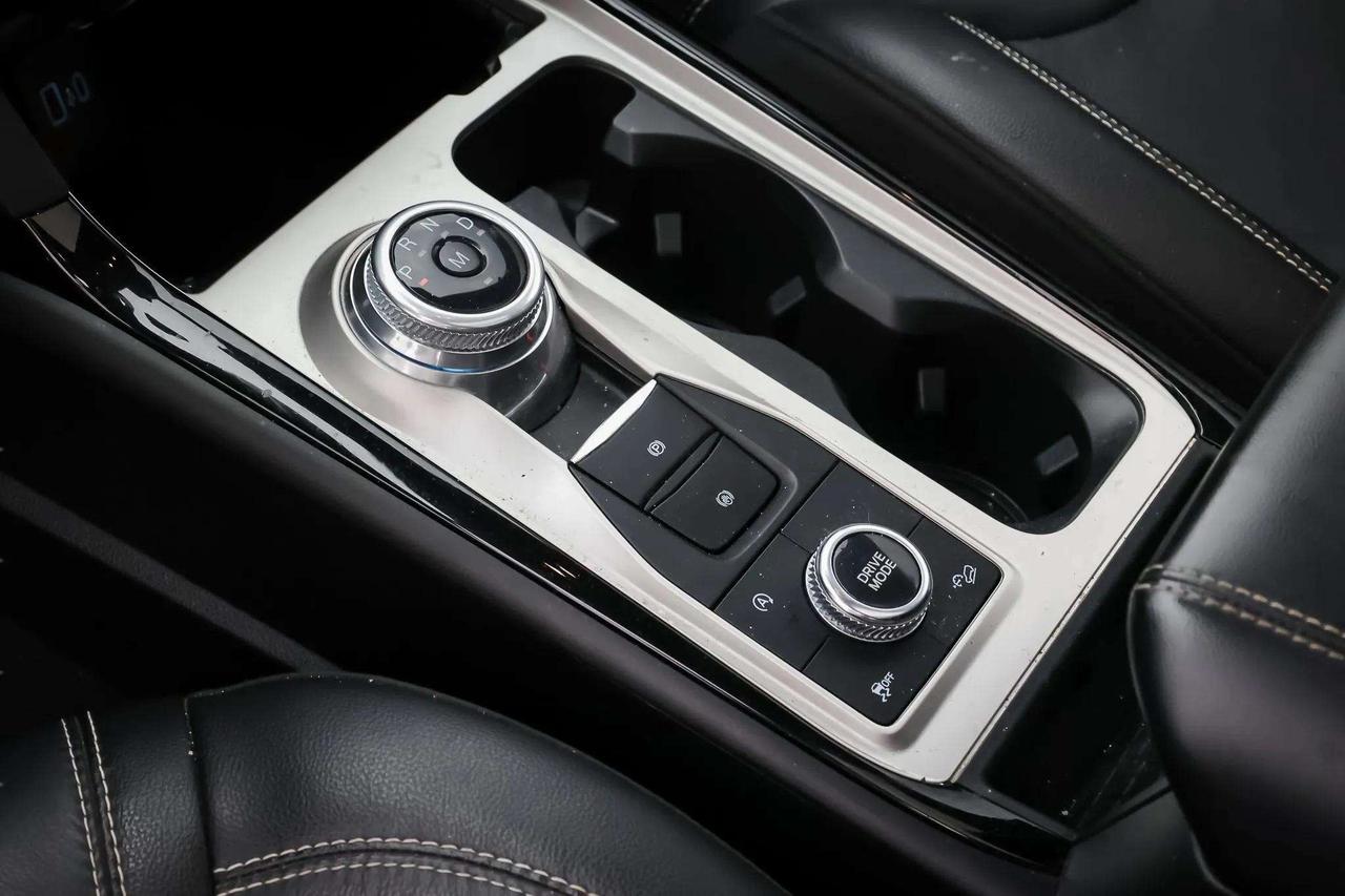 2022 Ford Explorer ST 3.0L ECOBOOST V6 4WD Photo