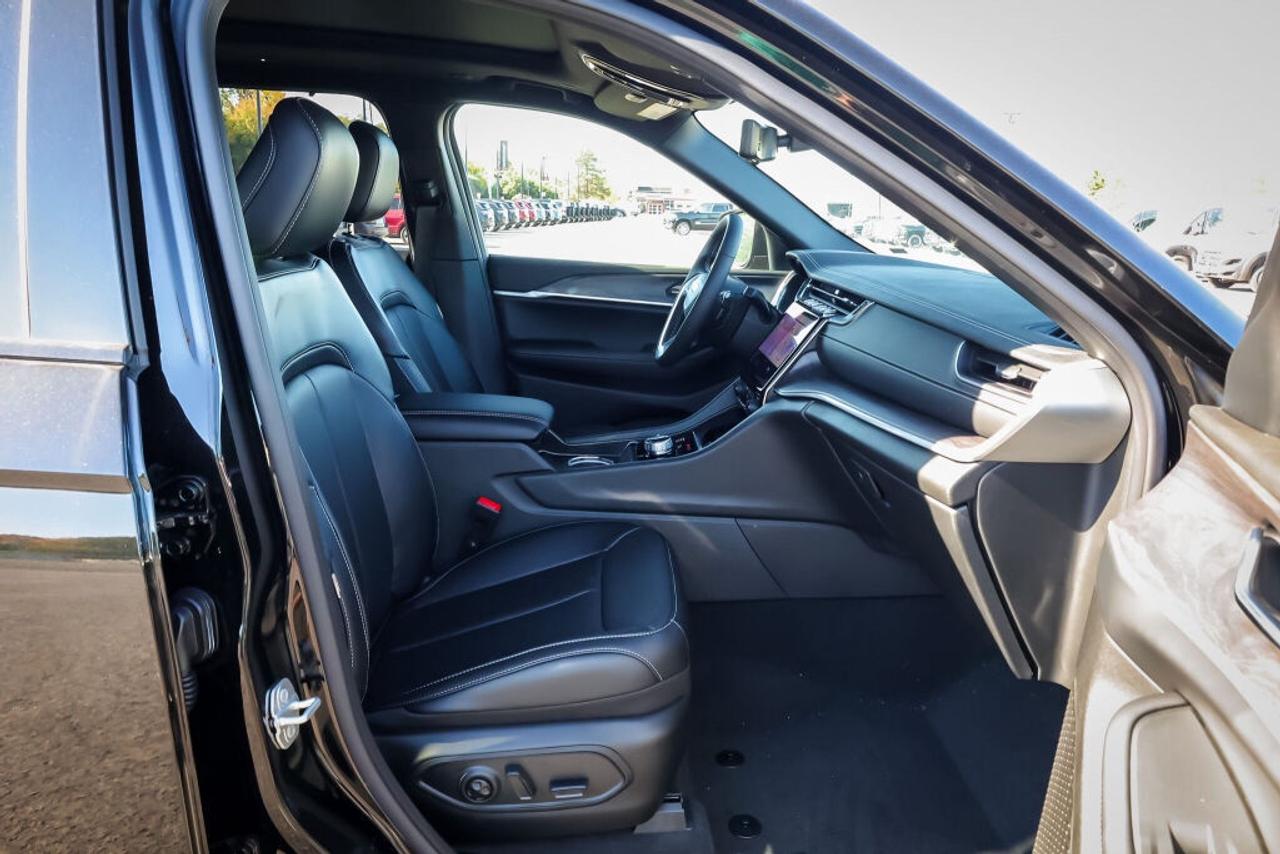2025 Jeep Grand Cherokee L Limited Photo