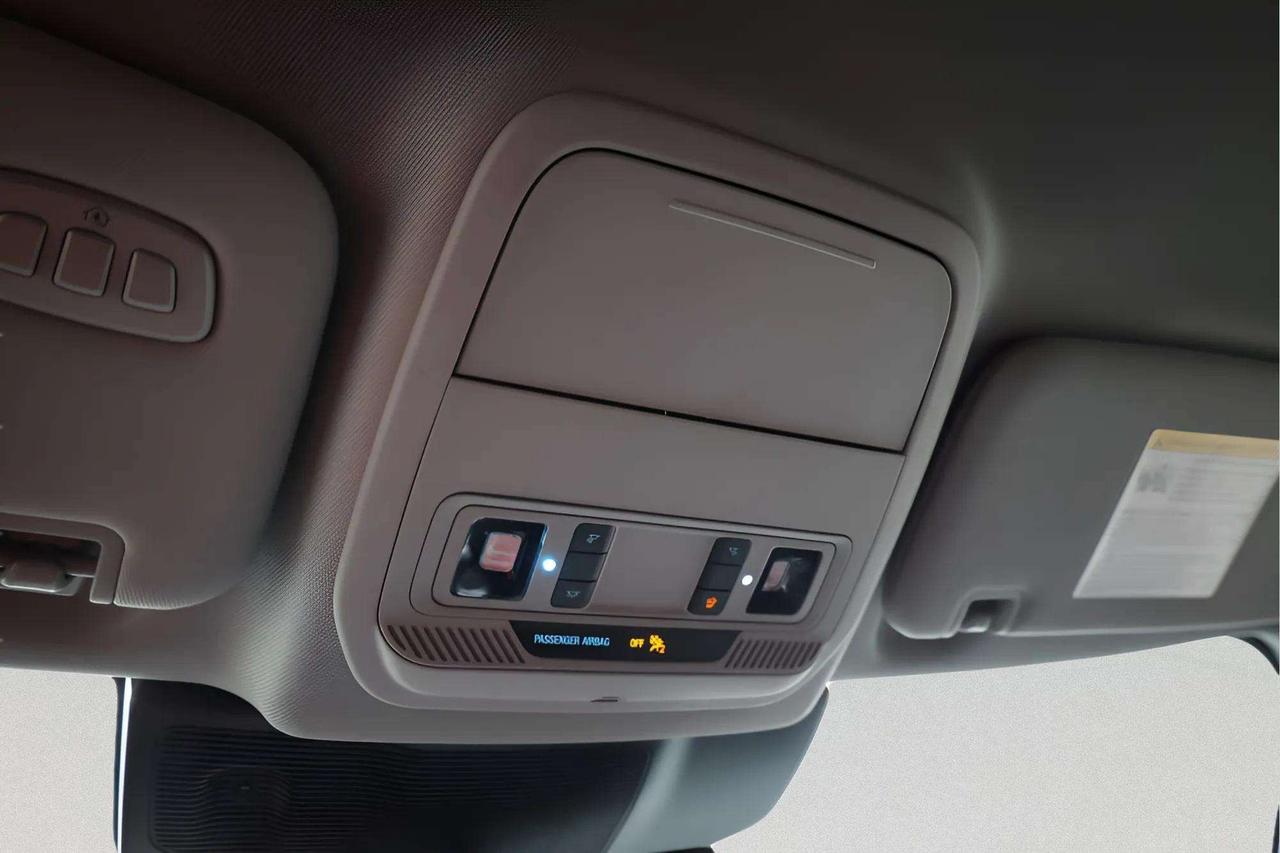 2024 Ford Explorer LIMITED 2.3L ECOBOOST 4WD Photo