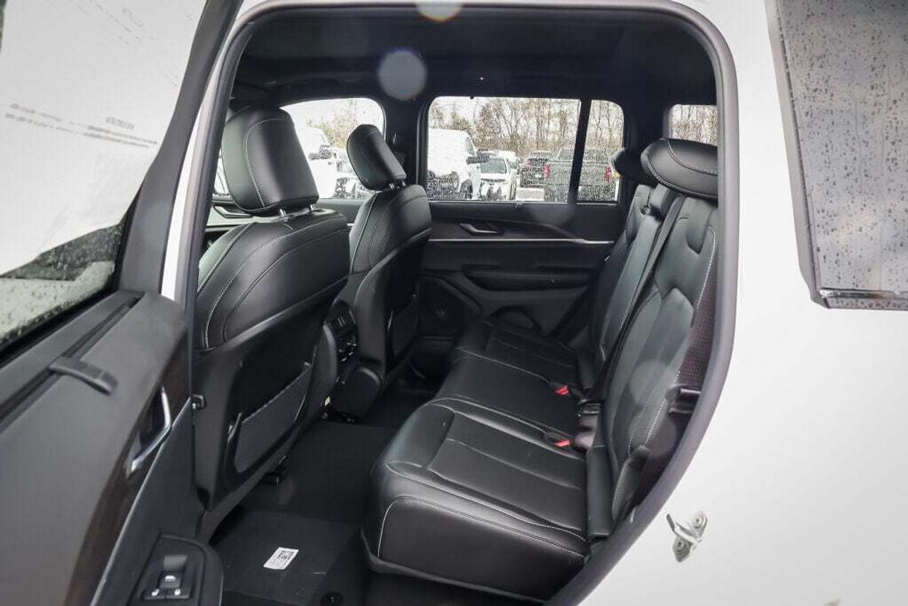 2025 Jeep Grand Cherokee Limited Photo