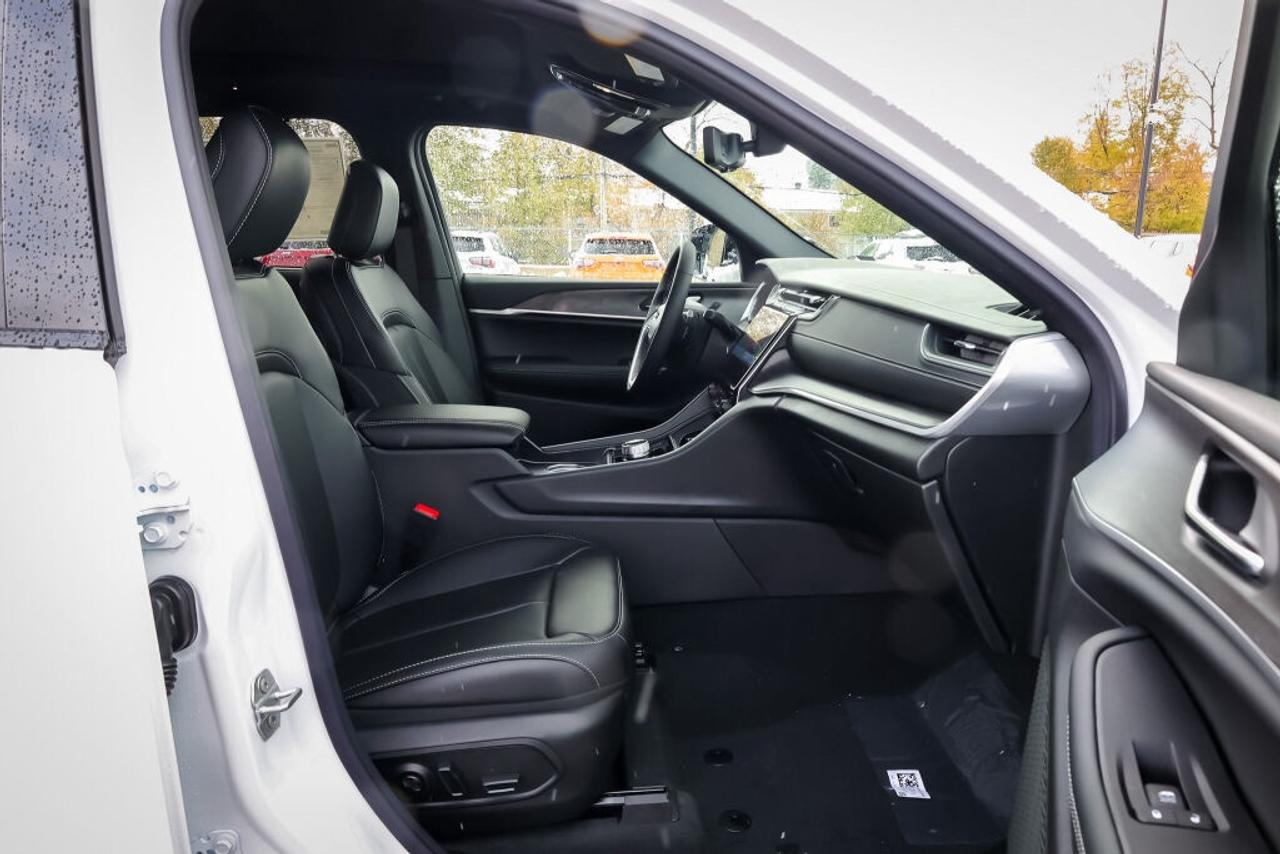 2025 Jeep Grand Cherokee Limited Photo