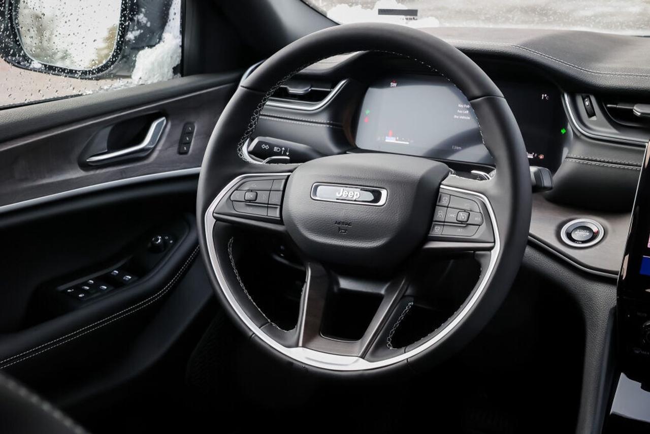 2025 Jeep Grand Cherokee Limited Photo