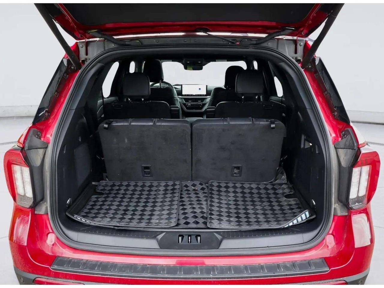 2025 Ford Explorer ST- LINE 2.3L 4WD Photo
