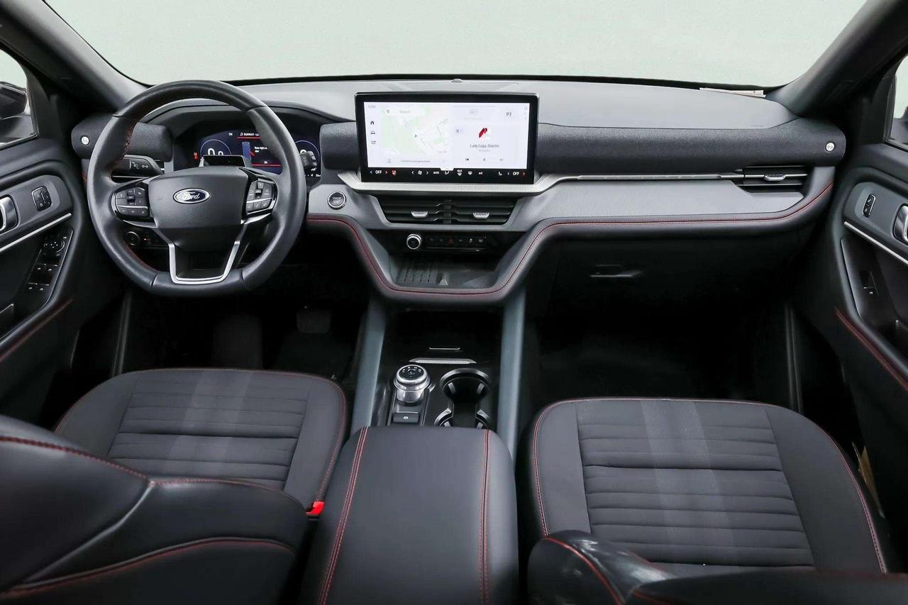 2025 Ford Explorer ST- LINE 2.3L 4WD Photo