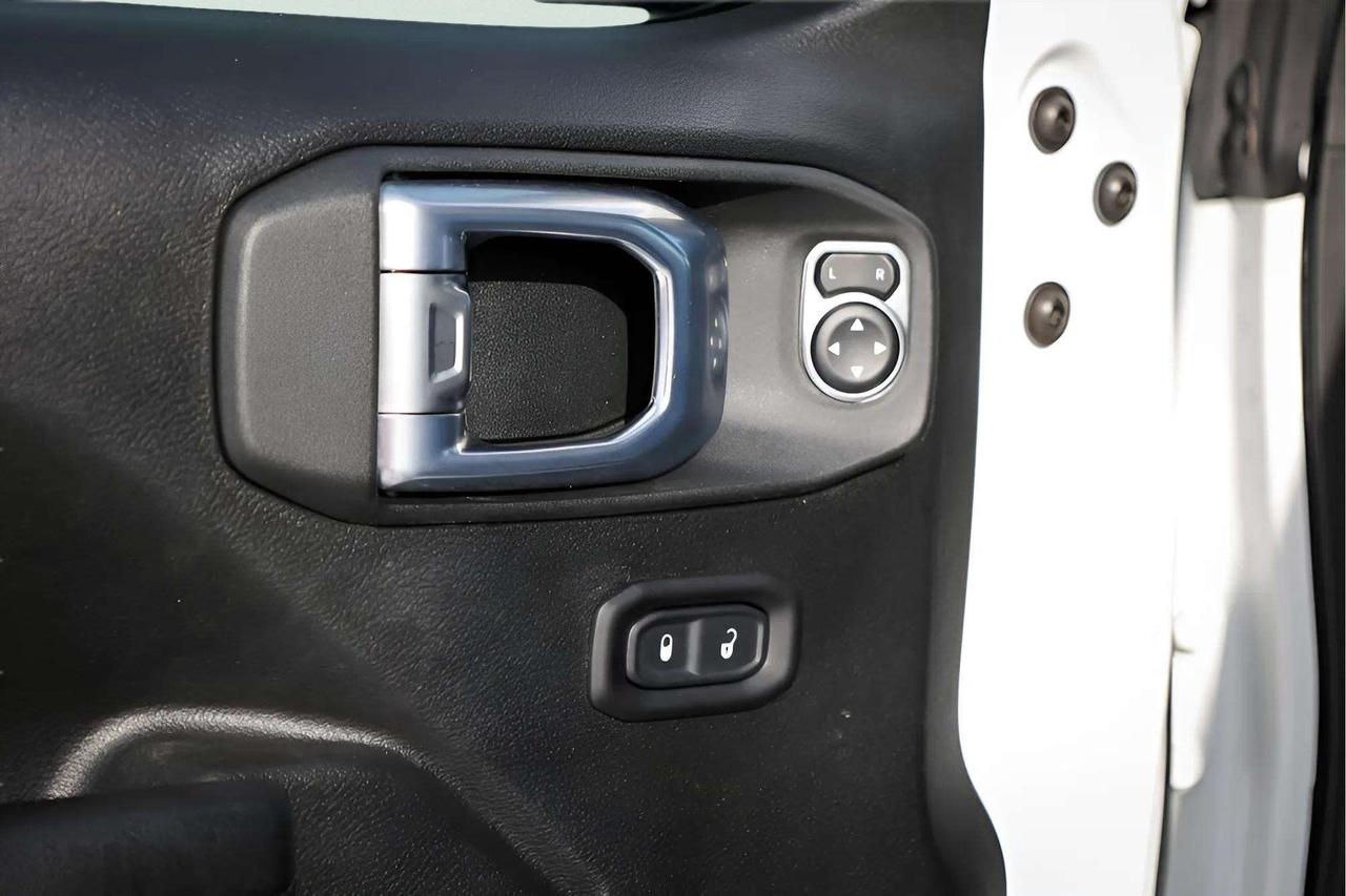 2022 Jeep Wrangler UNLIMITED SPORT Photo