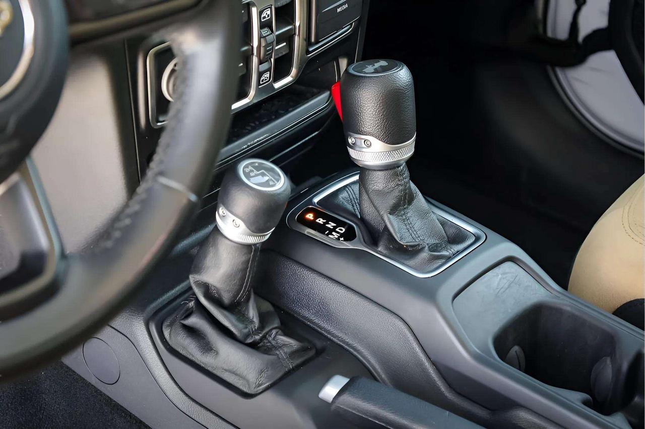 2022 Jeep Wrangler UNLIMITED SPORT Photo