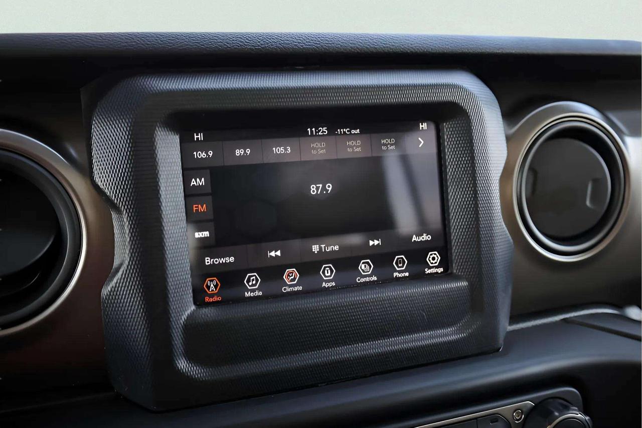 2022 Jeep Wrangler UNLIMITED SPORT Photo