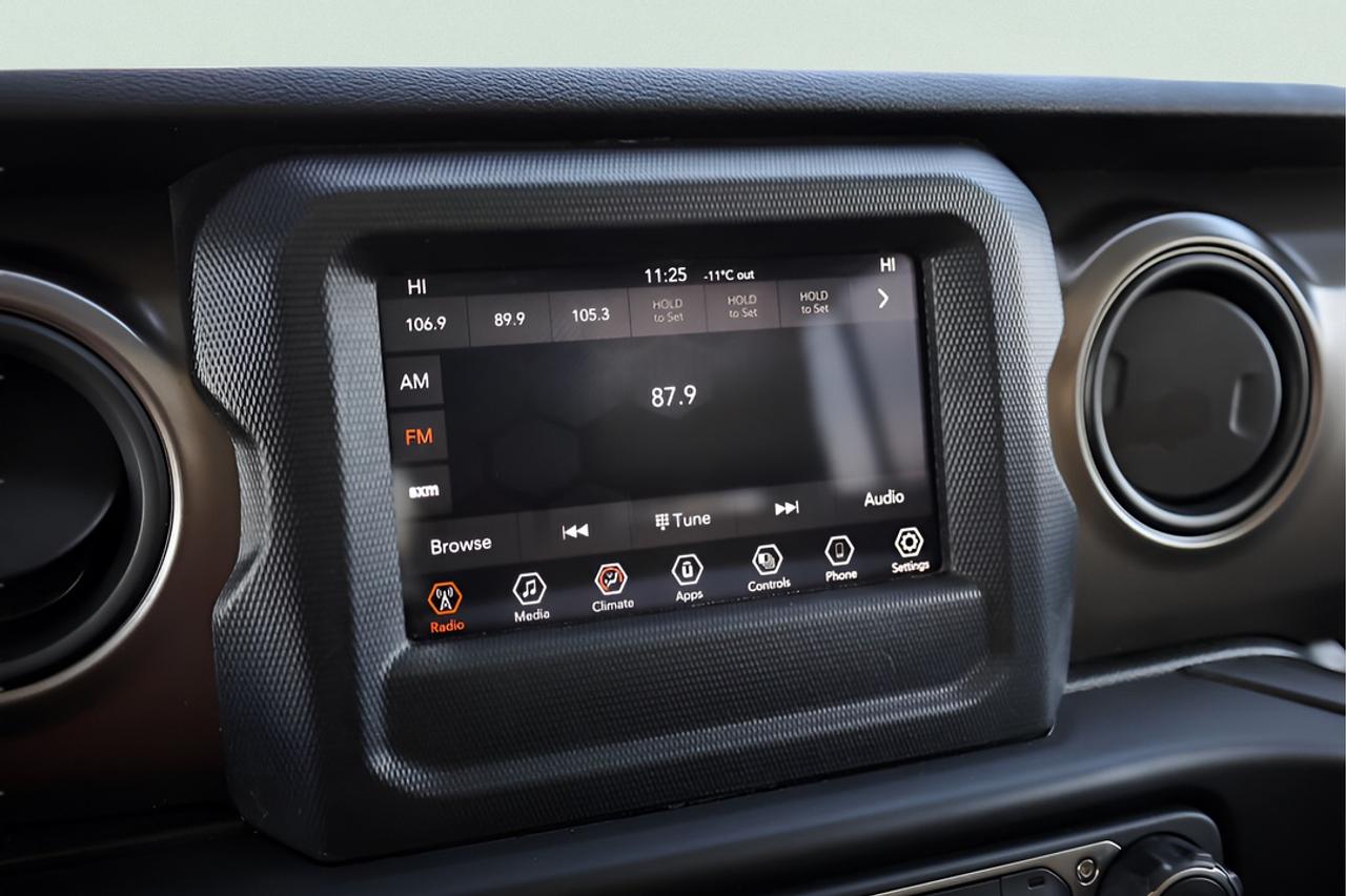 2022 Jeep Wrangler UNLIMITED SPORT Photo