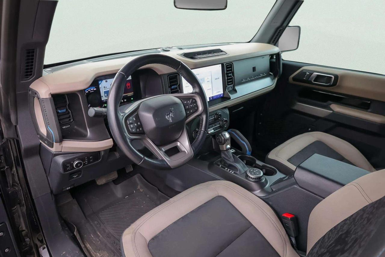 2023 Ford Bronco WILDTRAK 4WD 2.7L V6 Photo