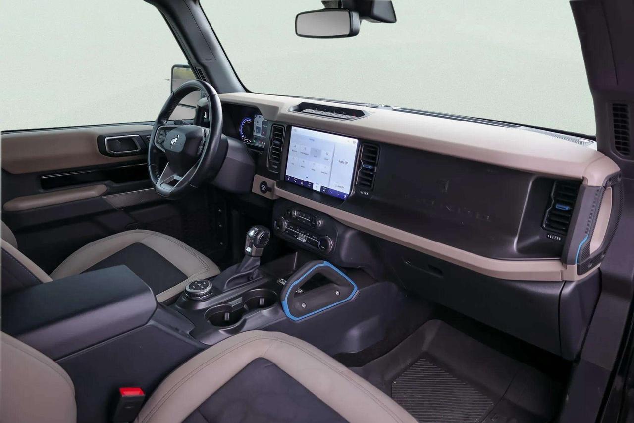2023 Ford Bronco WILDTRAK 4WD 2.7L V6 Photo