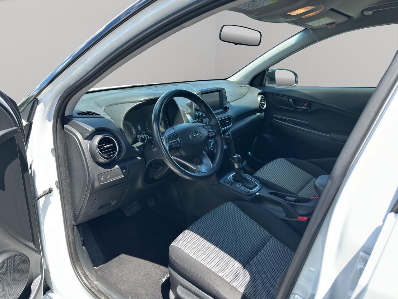2020 Hyundai KONA Trend | Reverse Cam | Heated Seats Photo