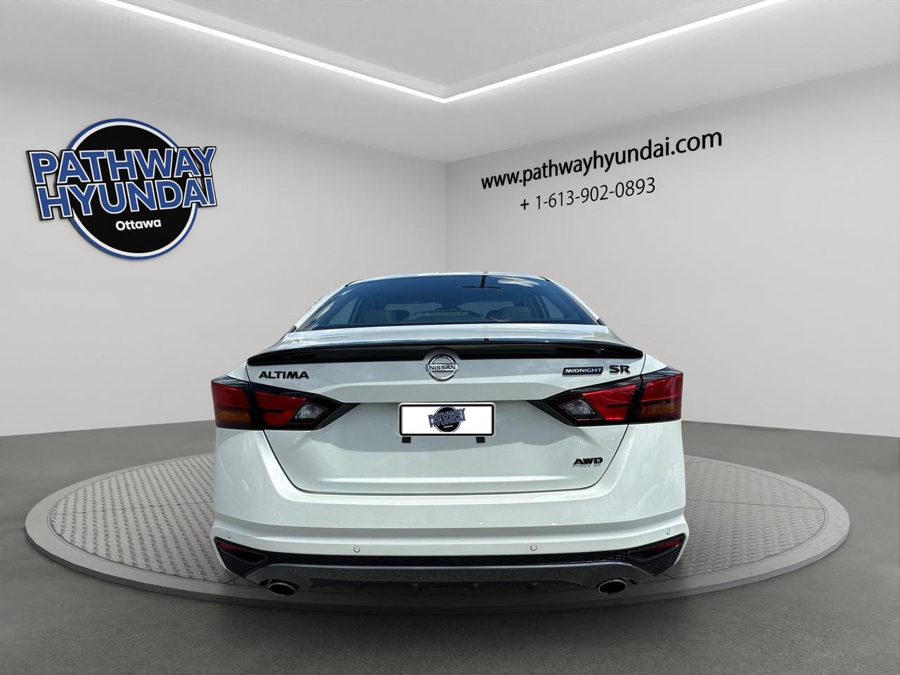 2022 Nissan Altima 2.5 SR Midnight Edition Photo