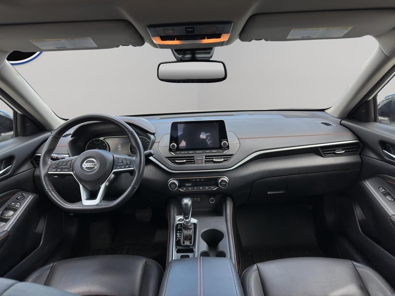 2022 Nissan Altima 2.5 SR Midnight Edition Photo