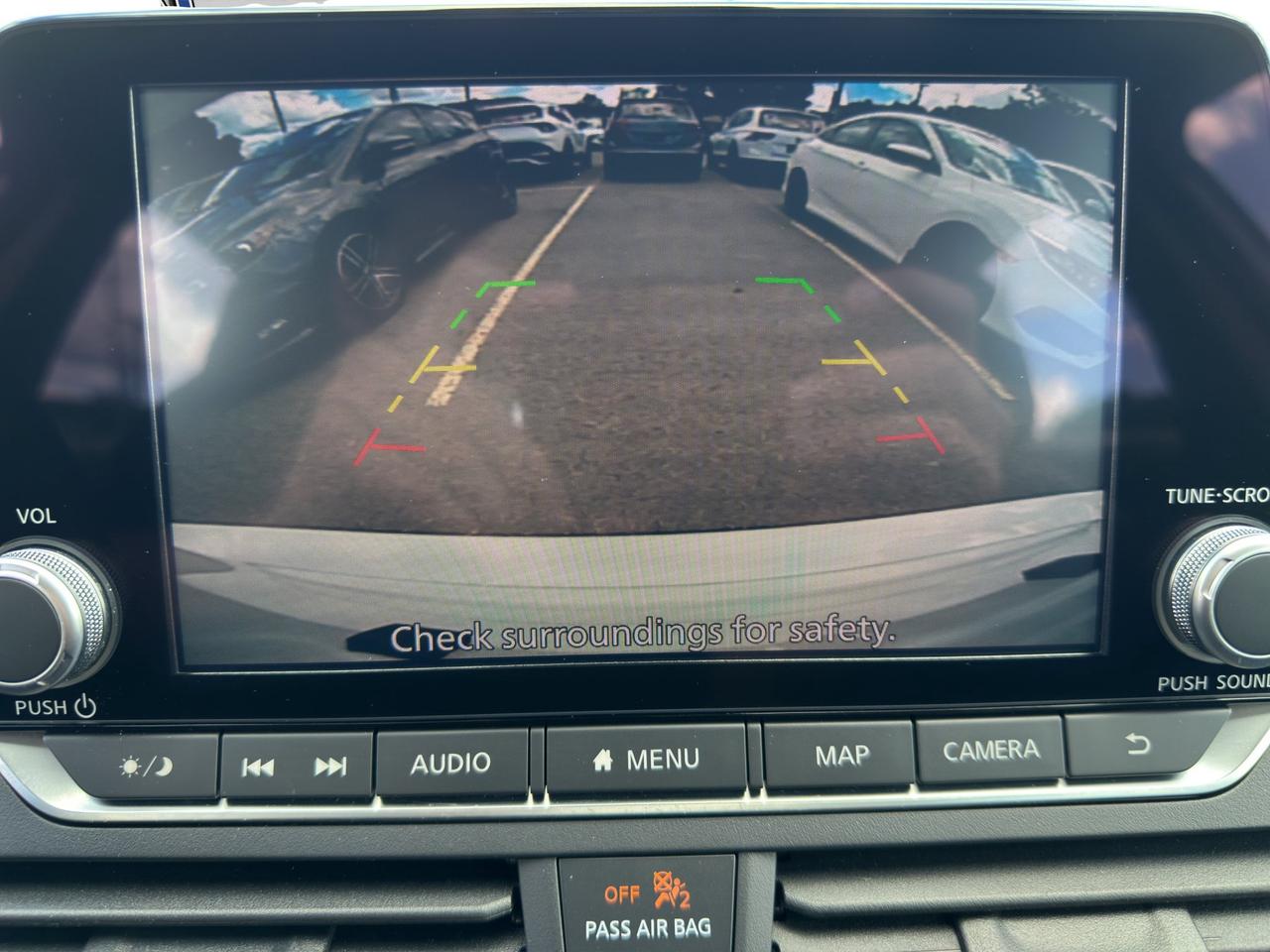 2022 Nissan Altima 2.5 SR Midnight Edition Photo