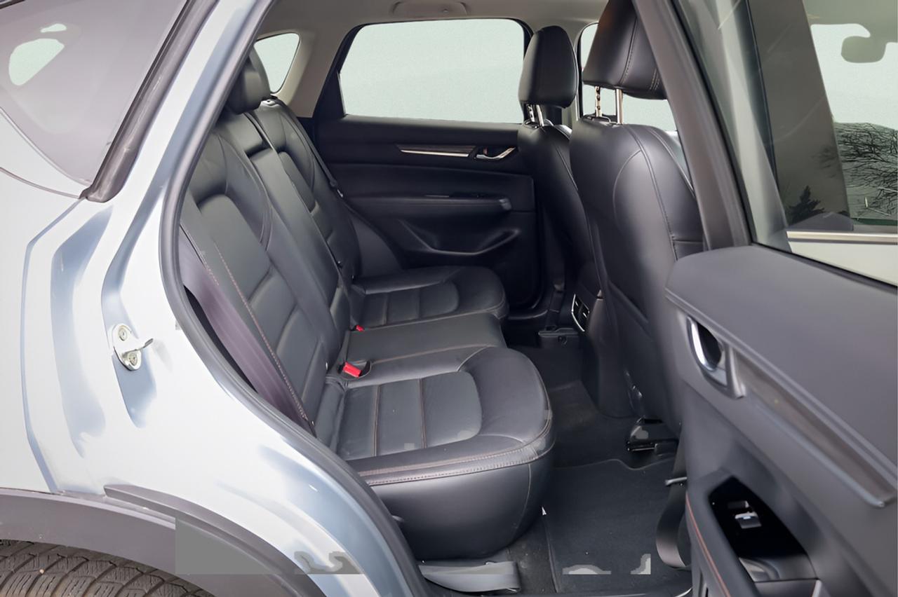 2020 Mazda CX-5 Signature AWD Photo
