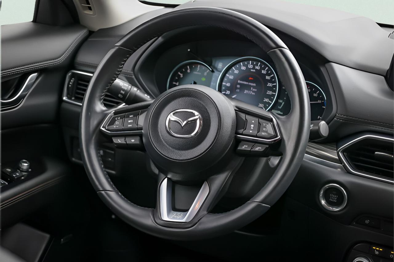 2020 Mazda CX-5 Signature AWD Photo