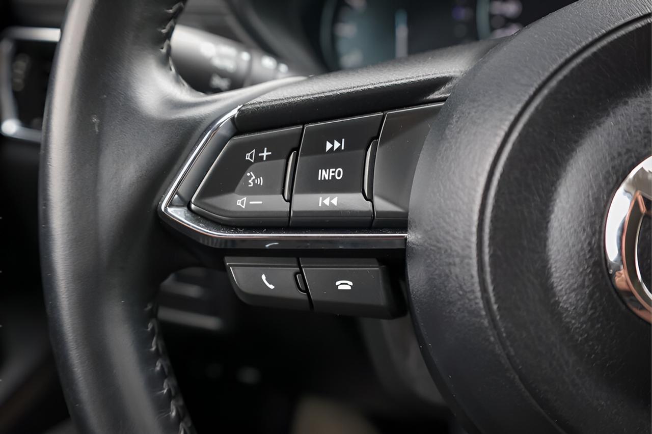 2020 Mazda CX-5 Signature AWD Photo