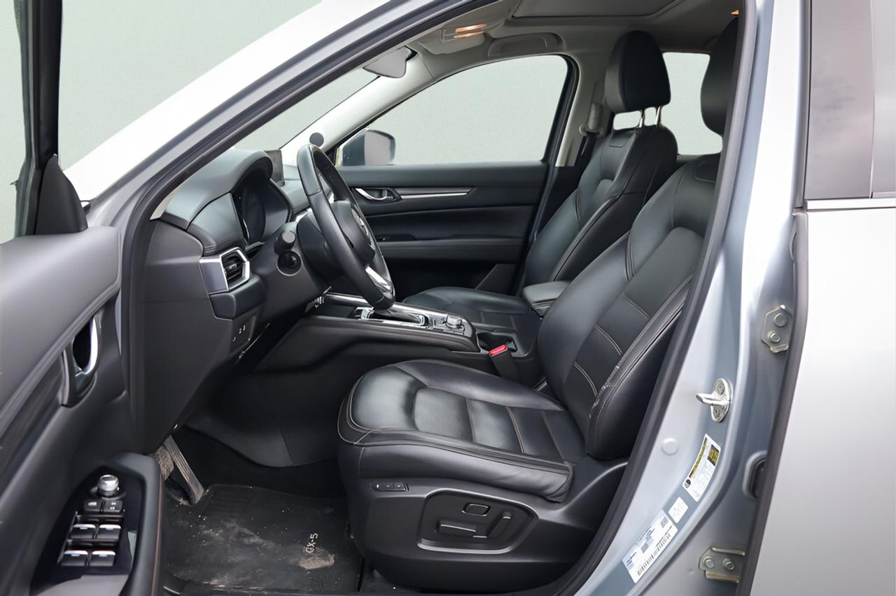 2020 Mazda CX-5 Signature AWD Photo