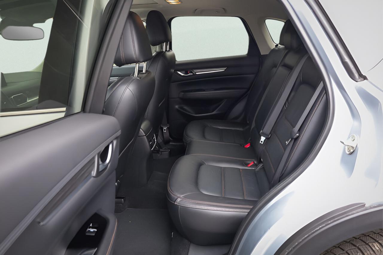 2020 Mazda CX-5 Signature AWD Photo