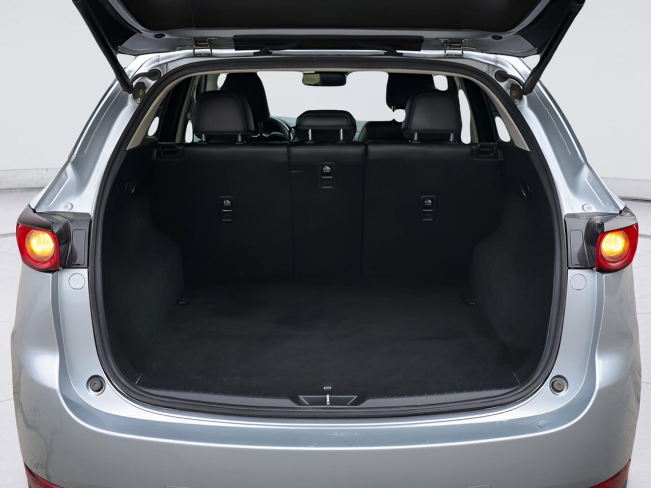 2020 Mazda CX-5 Signature AWD Photo