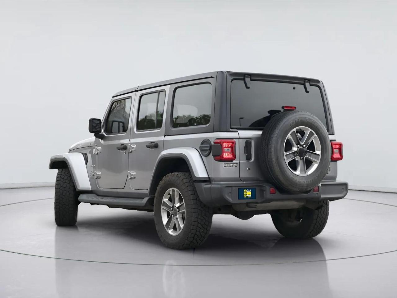 2018 Jeep WRANGLER UNLIMITED UNLIMITED SAHARA 2.0L Photo