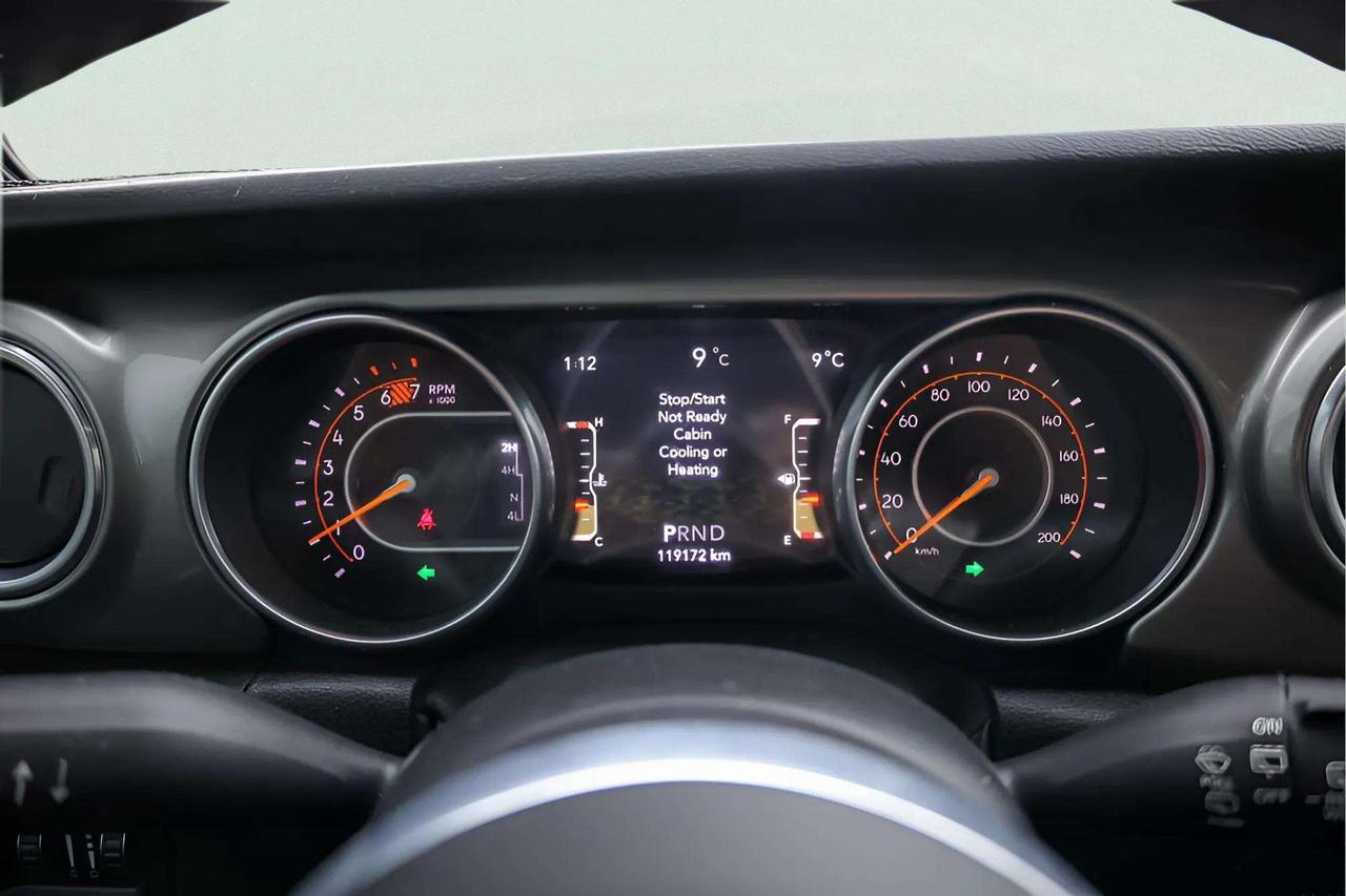 2018 Jeep WRANGLER UNLIMITED UNLIMITED SAHARA 2.0L Photo