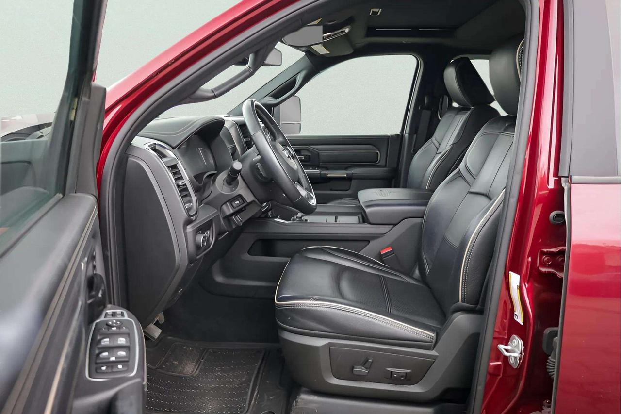 2023 RAM 3500 LIMITED 4WD DIESEL Photo