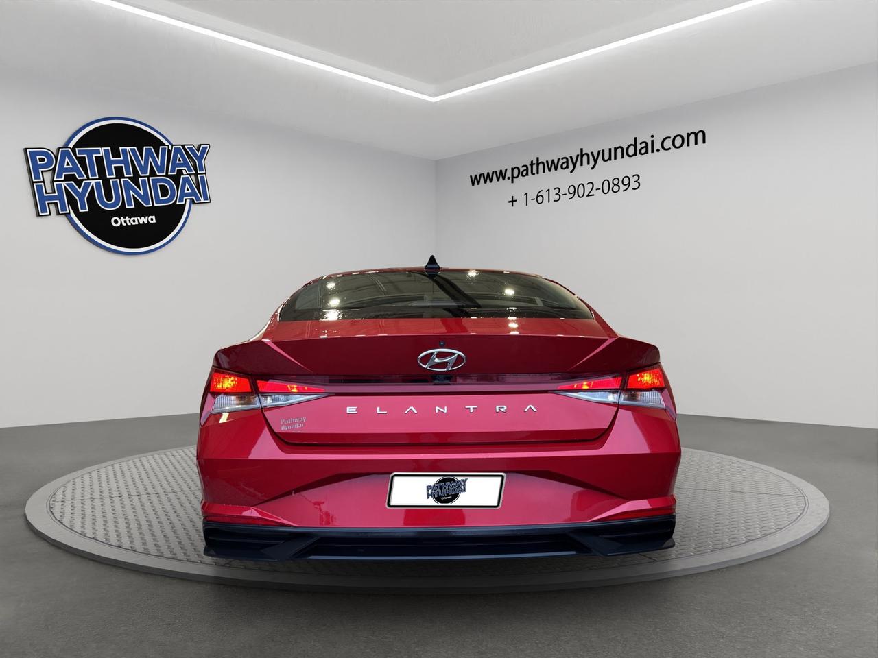 2021 Hyundai Elantra Preferred | Reverse Cam | Heated Seats Photo4