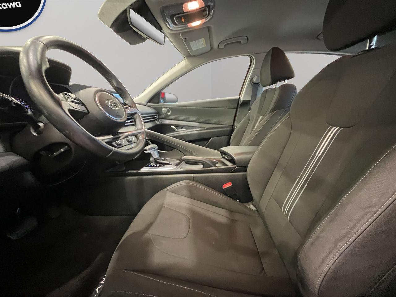 2021 Hyundai Elantra Preferred | Reverse Cam | Heated Seats Photo