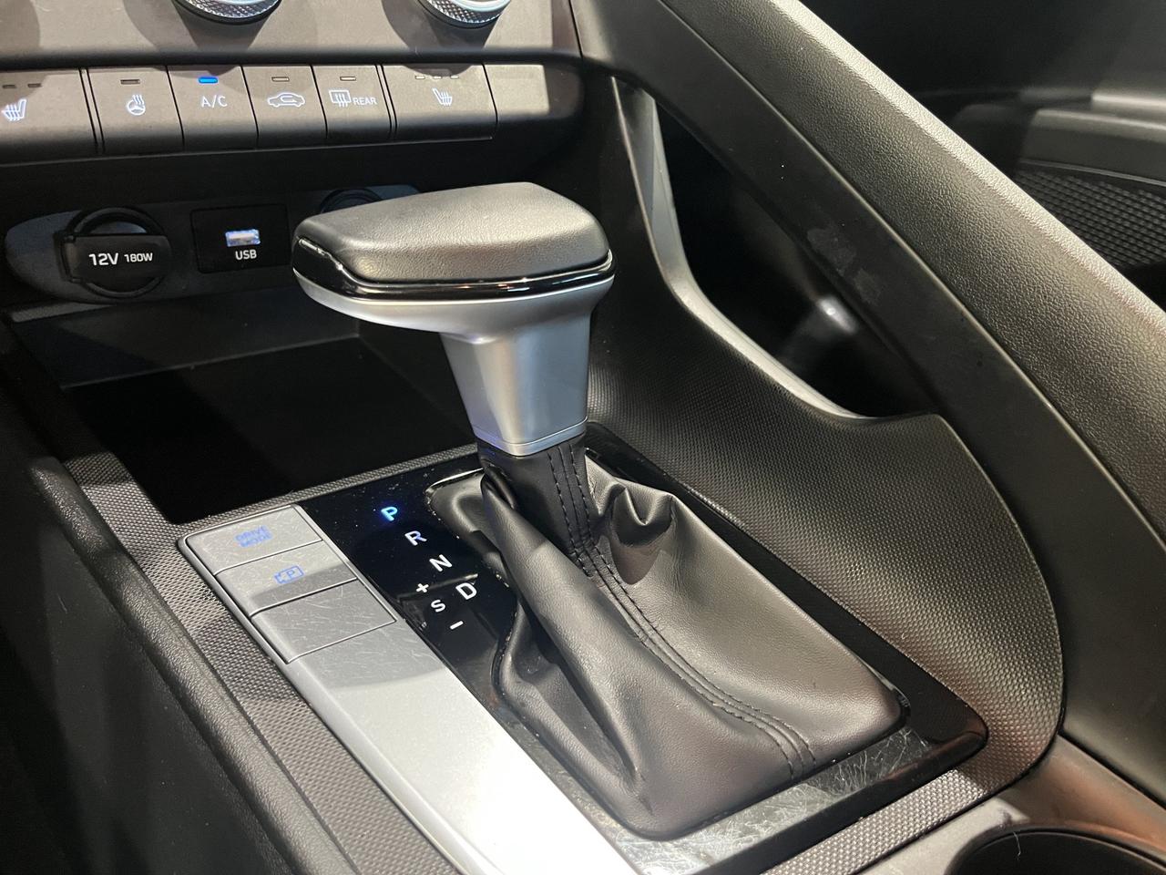 2021 Hyundai Elantra Preferred | Reverse Cam | Heated Seats Photo