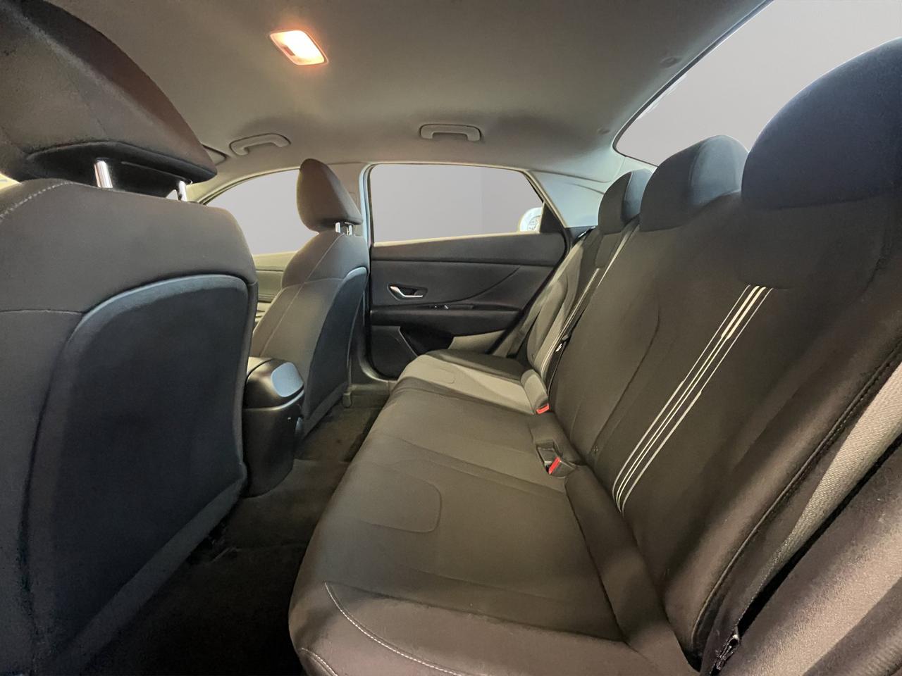 2021 Hyundai Elantra Preferred | Reverse Cam | Heated Seats Photo
