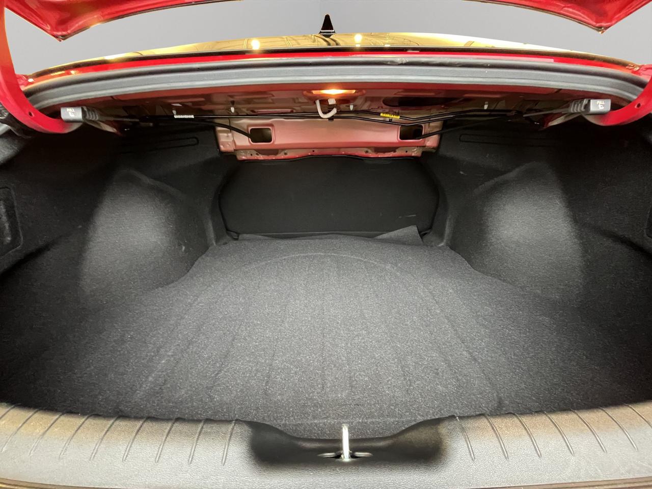 2021 Hyundai Elantra Preferred | Reverse Cam | Heated Seats Photo