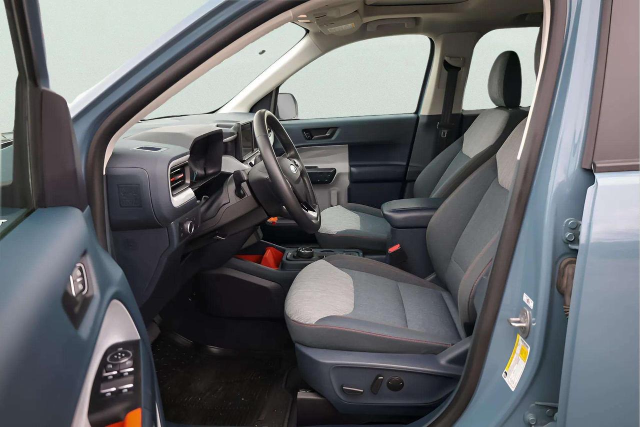 2023 Ford Maverick XLT Crew Cab Photo