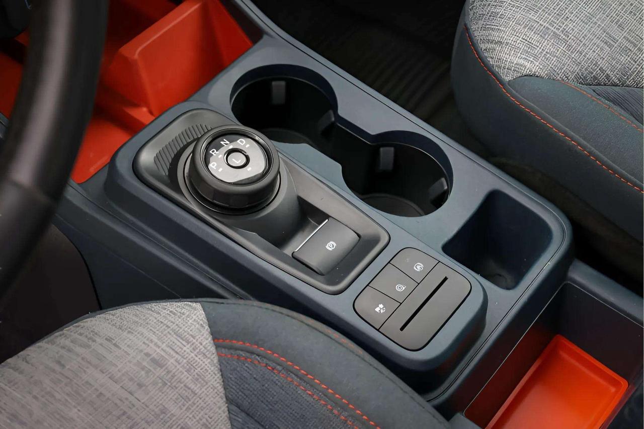 2023 Ford Maverick XLT Crew Cab Photo