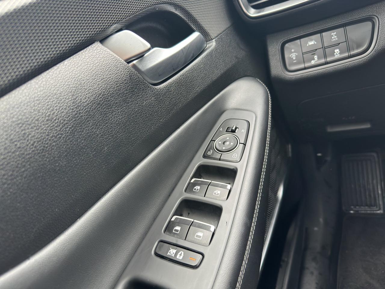 2020 Hyundai Santa Fe Preferred Photo