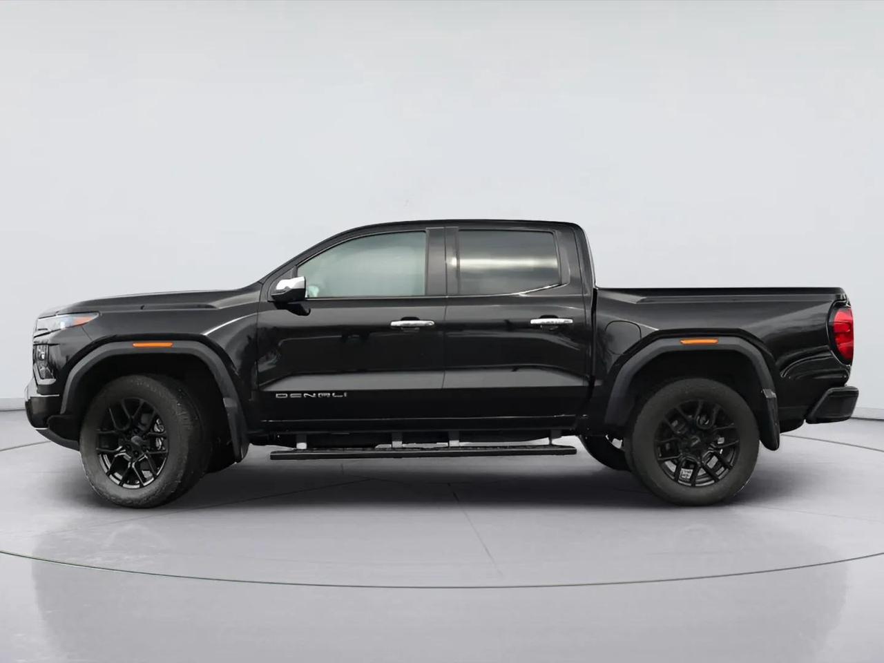 2023 GMC Canyon Denali 2.7L Turbo Photo4