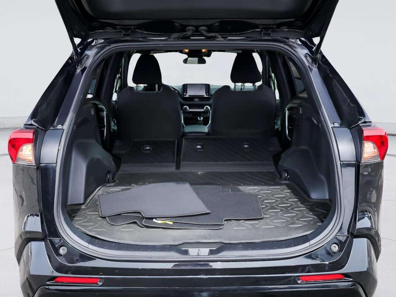 2021 Toyota RAV4 Prime : Leather, Apple Car Play, Htd Seats, Htd Wheel Photo