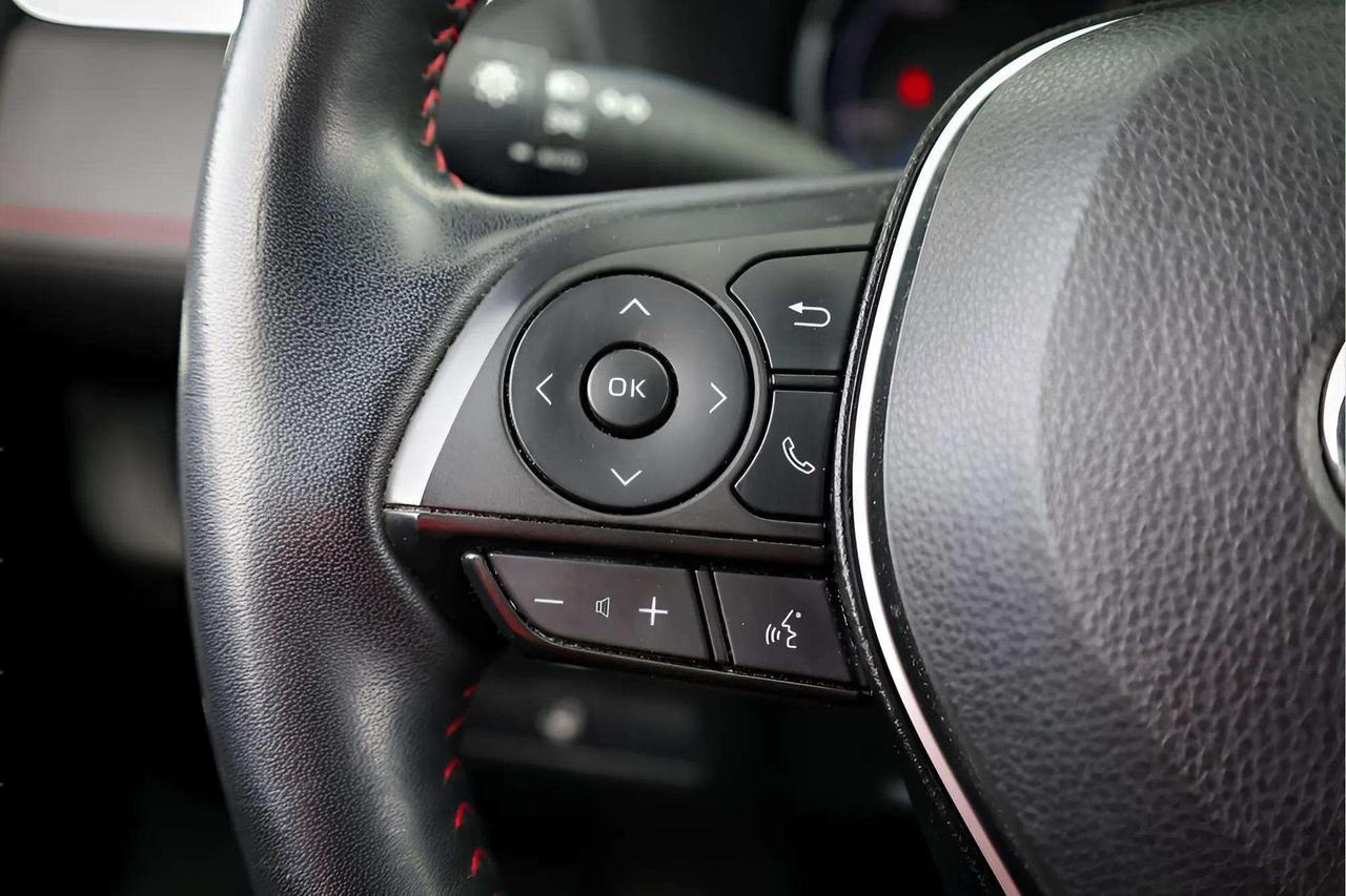 2021 Toyota RAV4 Prime : Leather, Apple Car Play, Htd Seats, Htd Wheel Photo