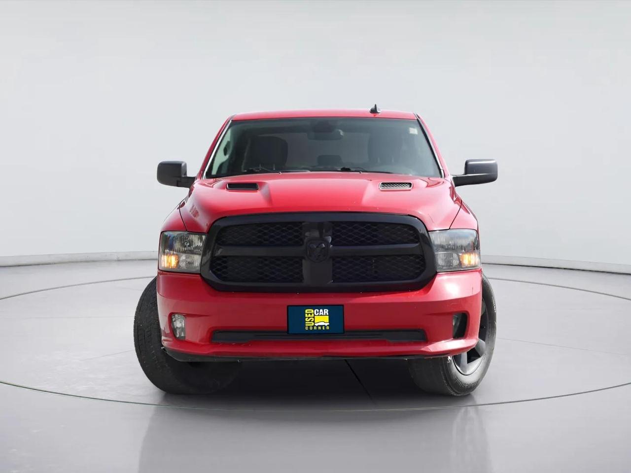 2022 RAM 1500 Classic : Night Edition, R.Cam, 8.4 Media Screen Photo
