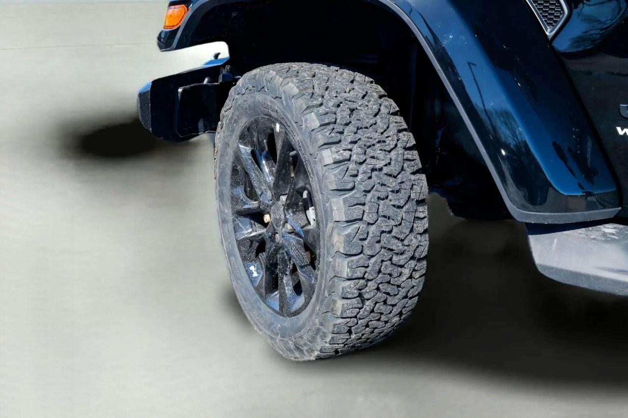 2023 Jeep Wrangler : Sky Top, Apple Car Play, Nav, Htd Seats, Htd Ste Photo