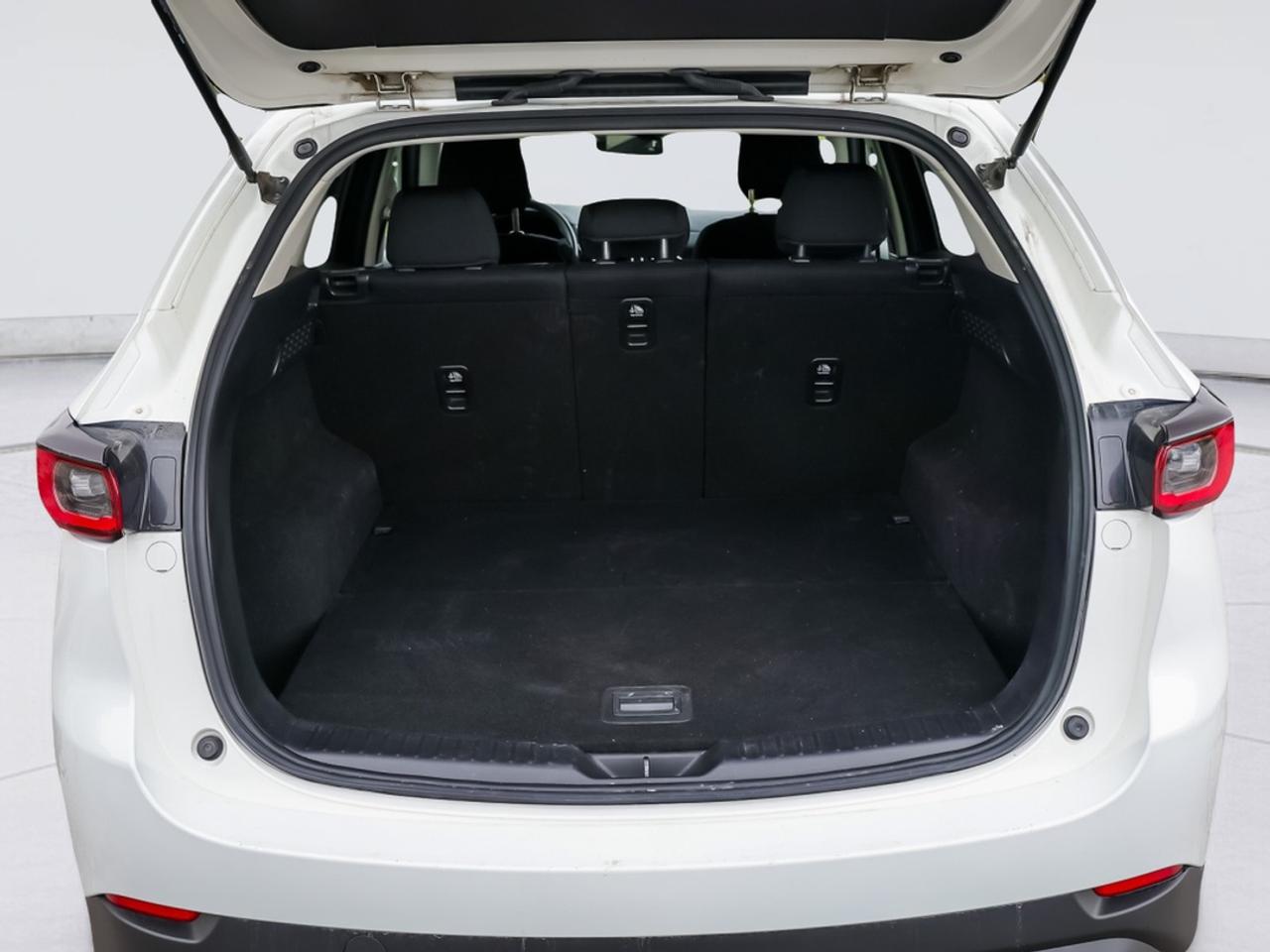 2023 Mazda CX-5 Htd Seats, Htd Wheel Photo