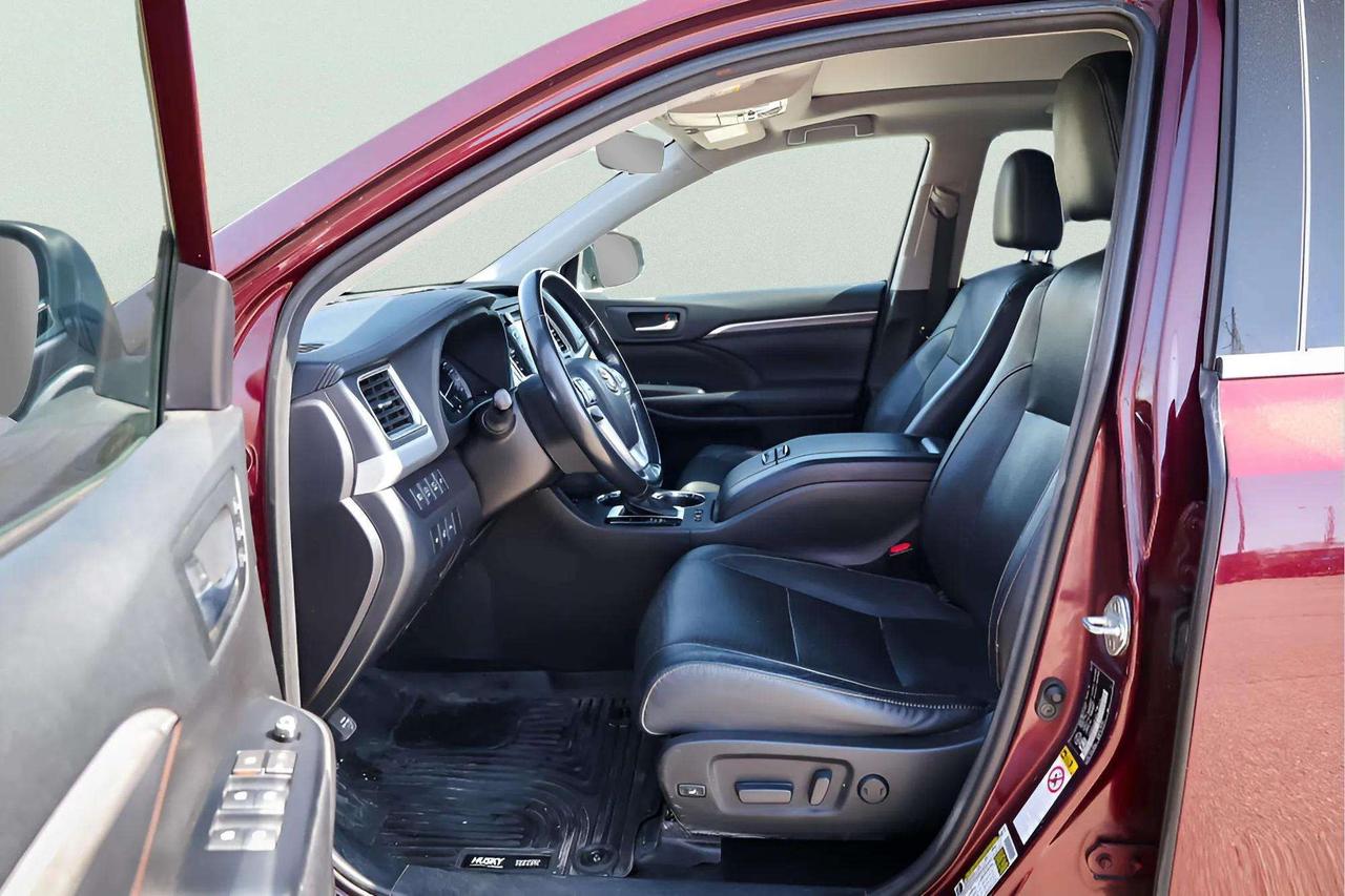 2018 Toyota Highlander : Leather, Navi, Htd Seats Photo