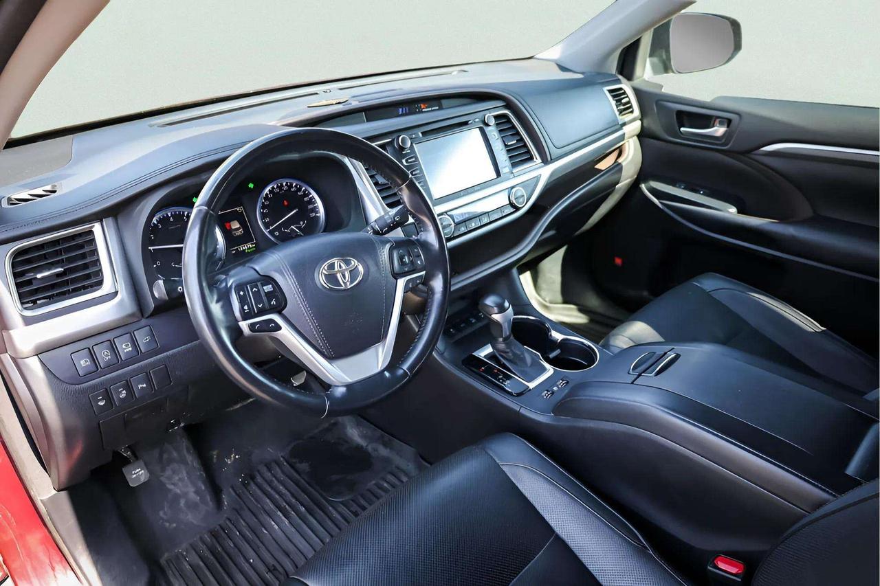 2018 Toyota Highlander : Leather, Navi, Htd Seats Photo