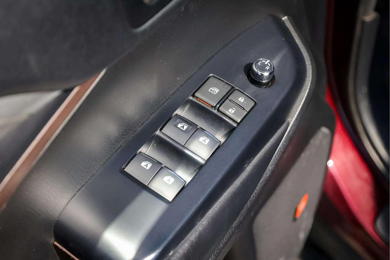 2018 Toyota Highlander : Leather, Navi, Htd Seats Photo