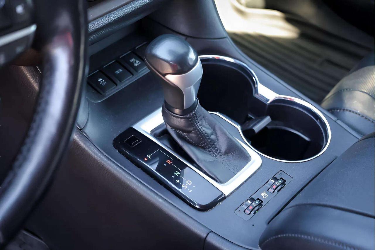 2018 Toyota Highlander : Leather, Navi, Htd Seats Photo