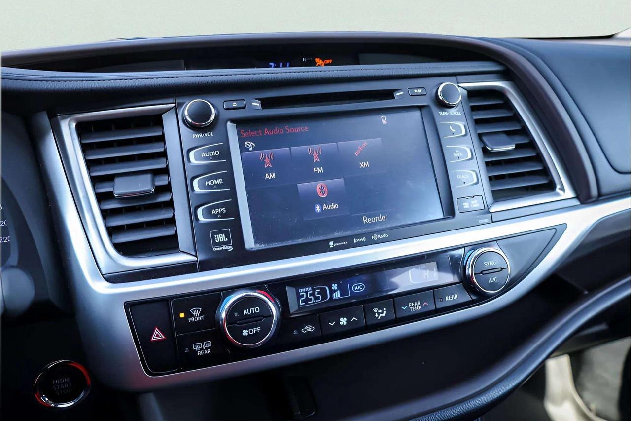 2018 Toyota Highlander : Leather, Navi, Htd Seats Photo